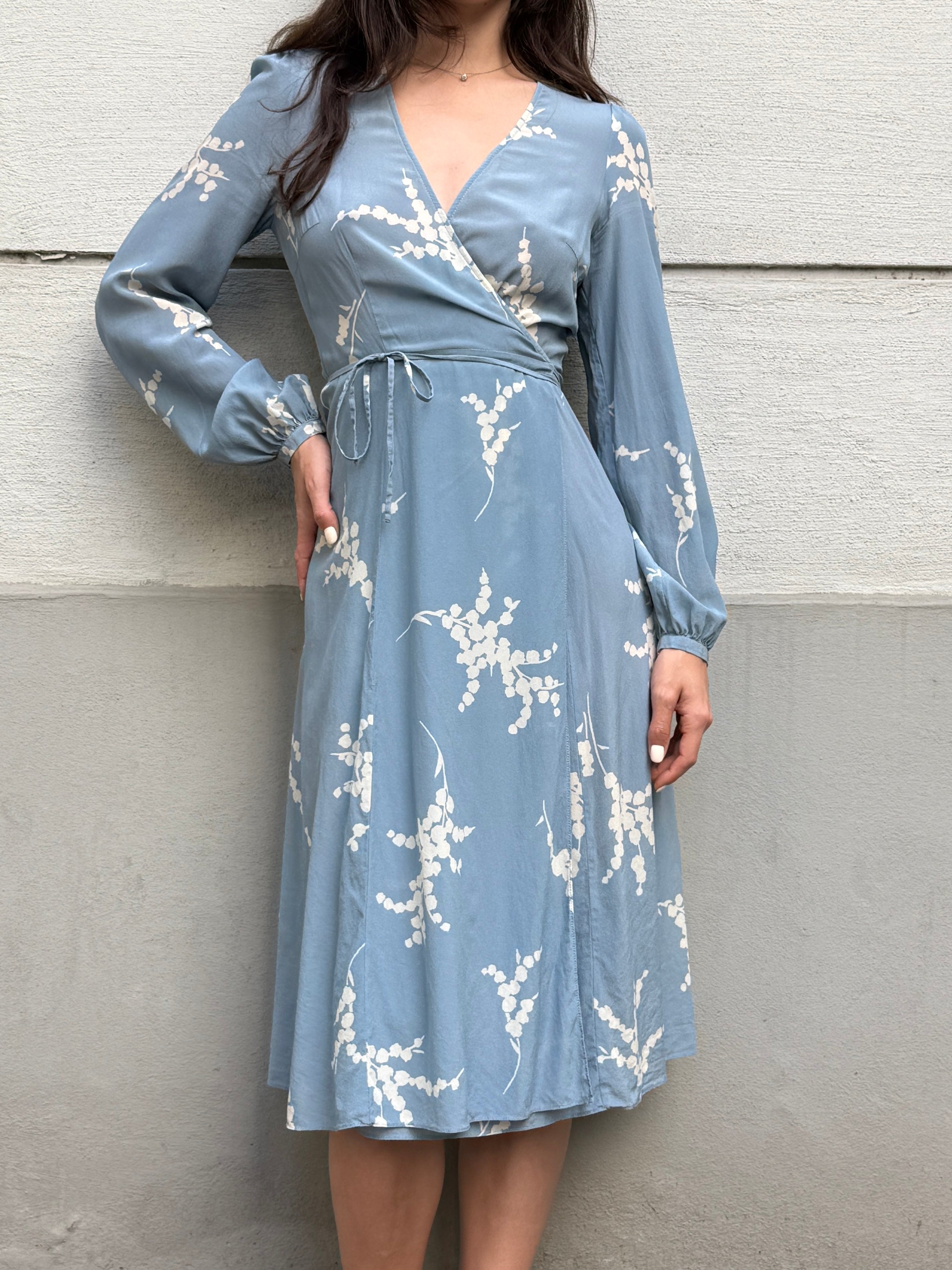 Realisation Par 100% Silk Wrap Dress M – Donna Ferro Realisation Par 100% Silk Wrap Dress M – Donna Ferro