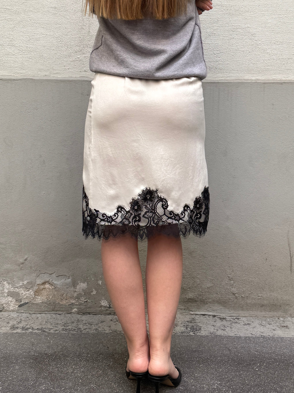 100% Silk Cream & Black Lace Skirt XS/S