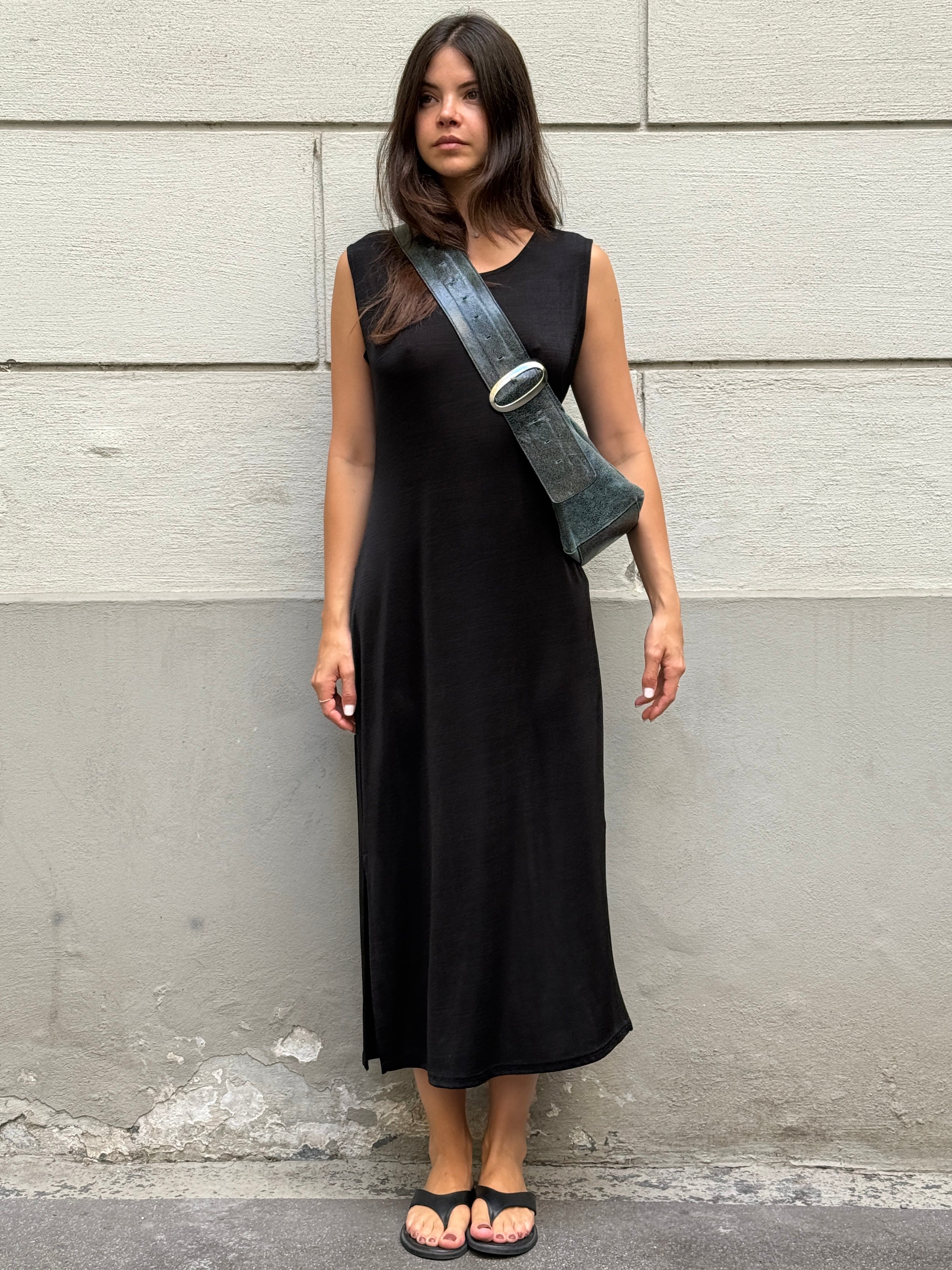 Vintage Stretchy Black Midi Dress M