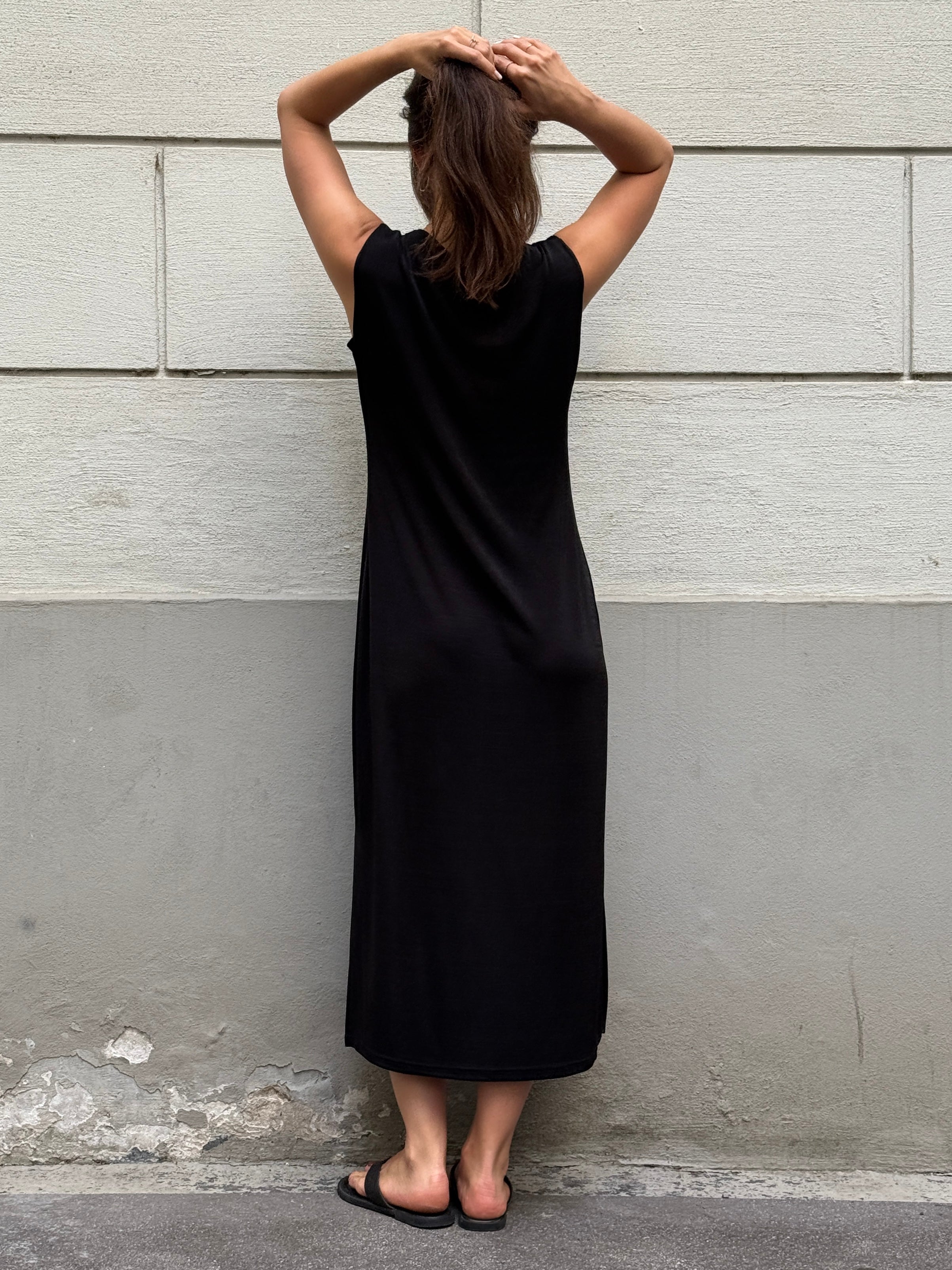 Vintage Stretchy Black Midi Dress M