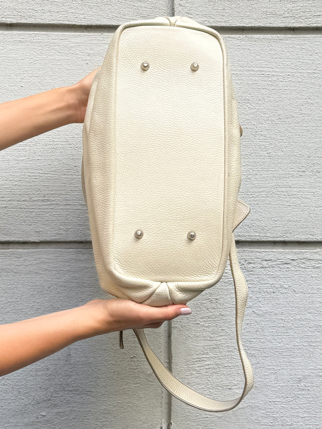 Vintage 100% Genuine Leather Cream Bag
