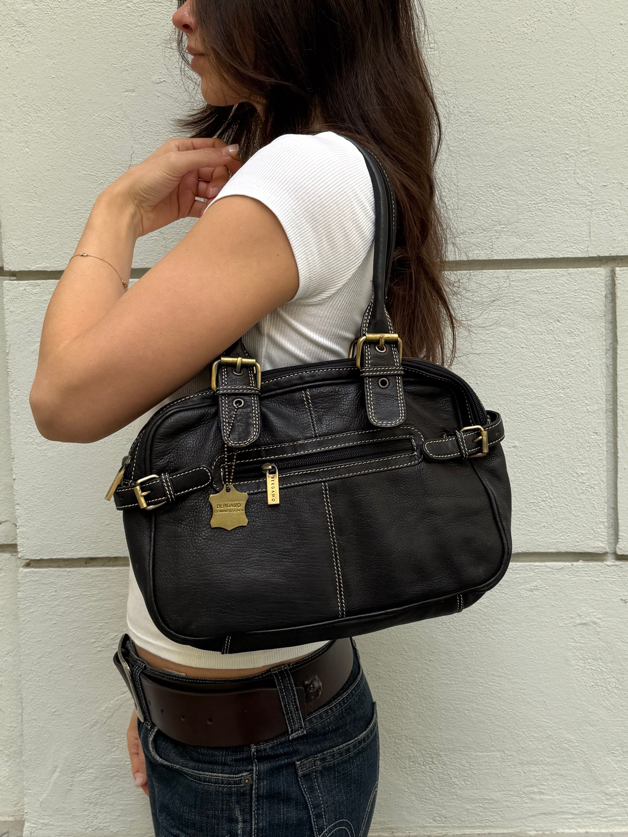 Vintage Y2K Black 100% Genuine Leather Bag