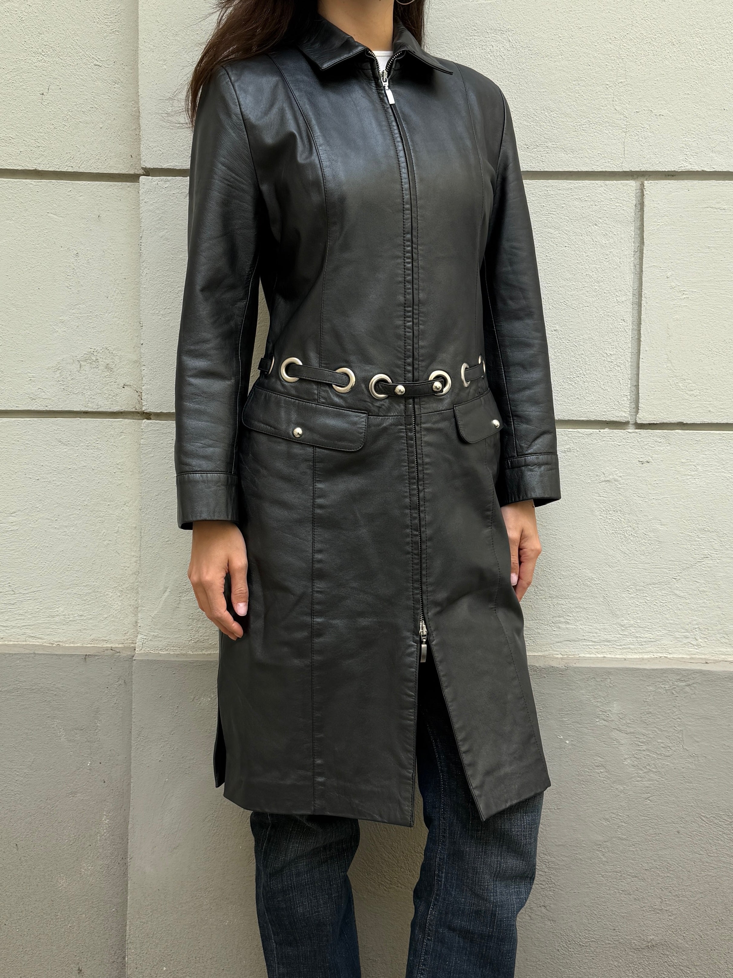 Vintage Y2K 100% Genuine Leather Black Silver Ring Belt Coat L