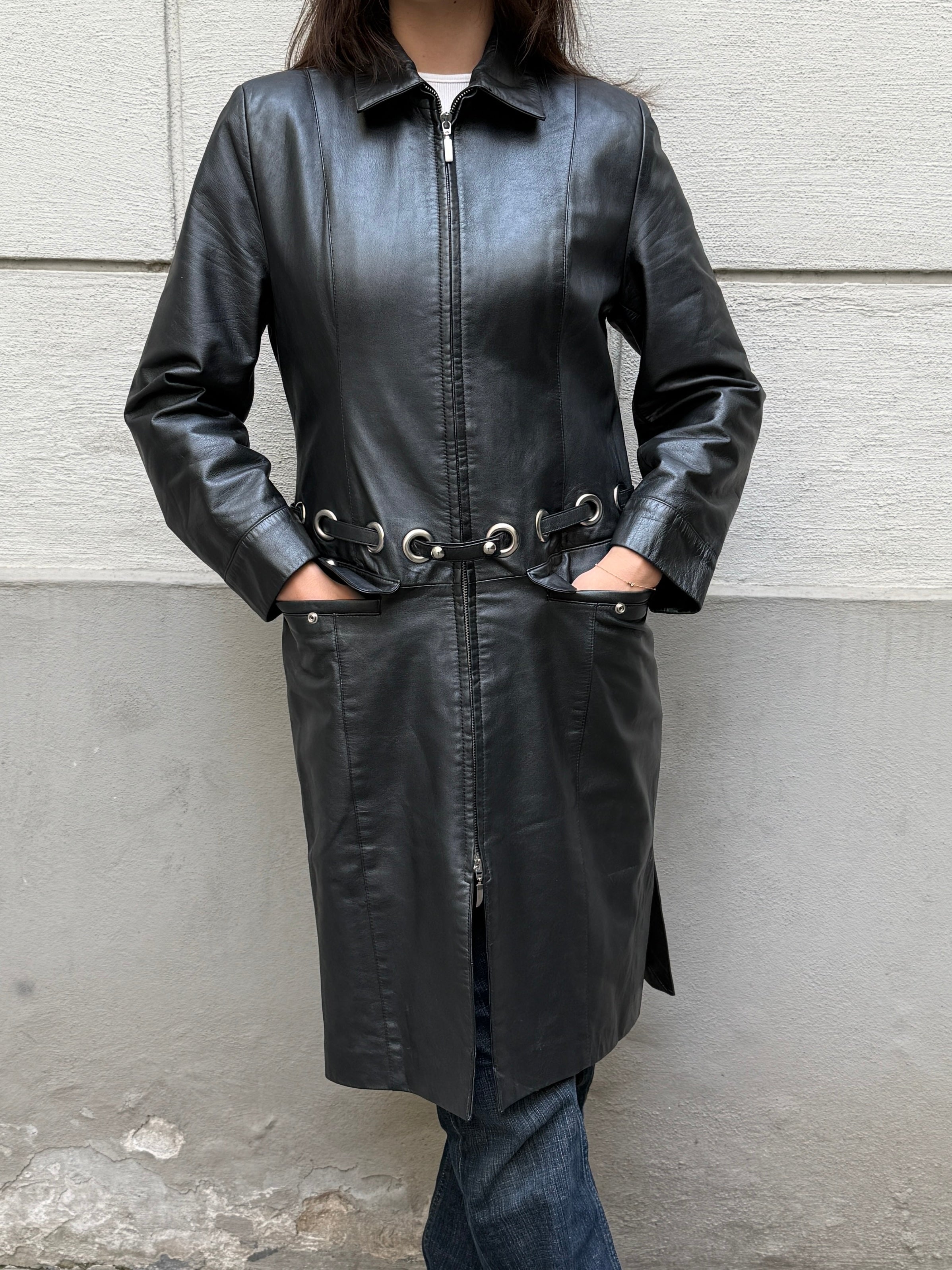 Vintage Y2K 100% Genuine Leather Black Silver Ring Belt Coat L