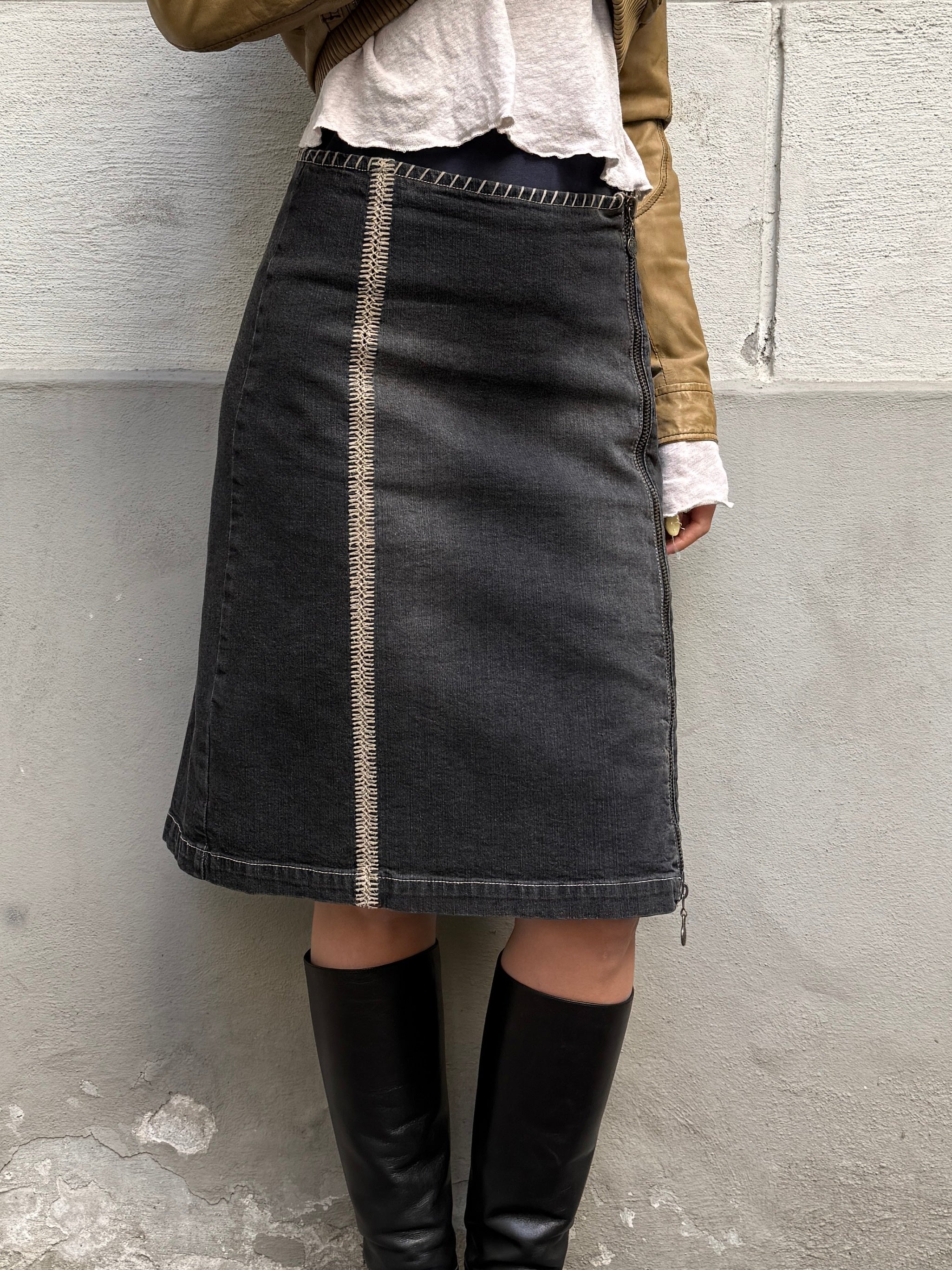 Vintage Y2K Denim Black Skirt S/M