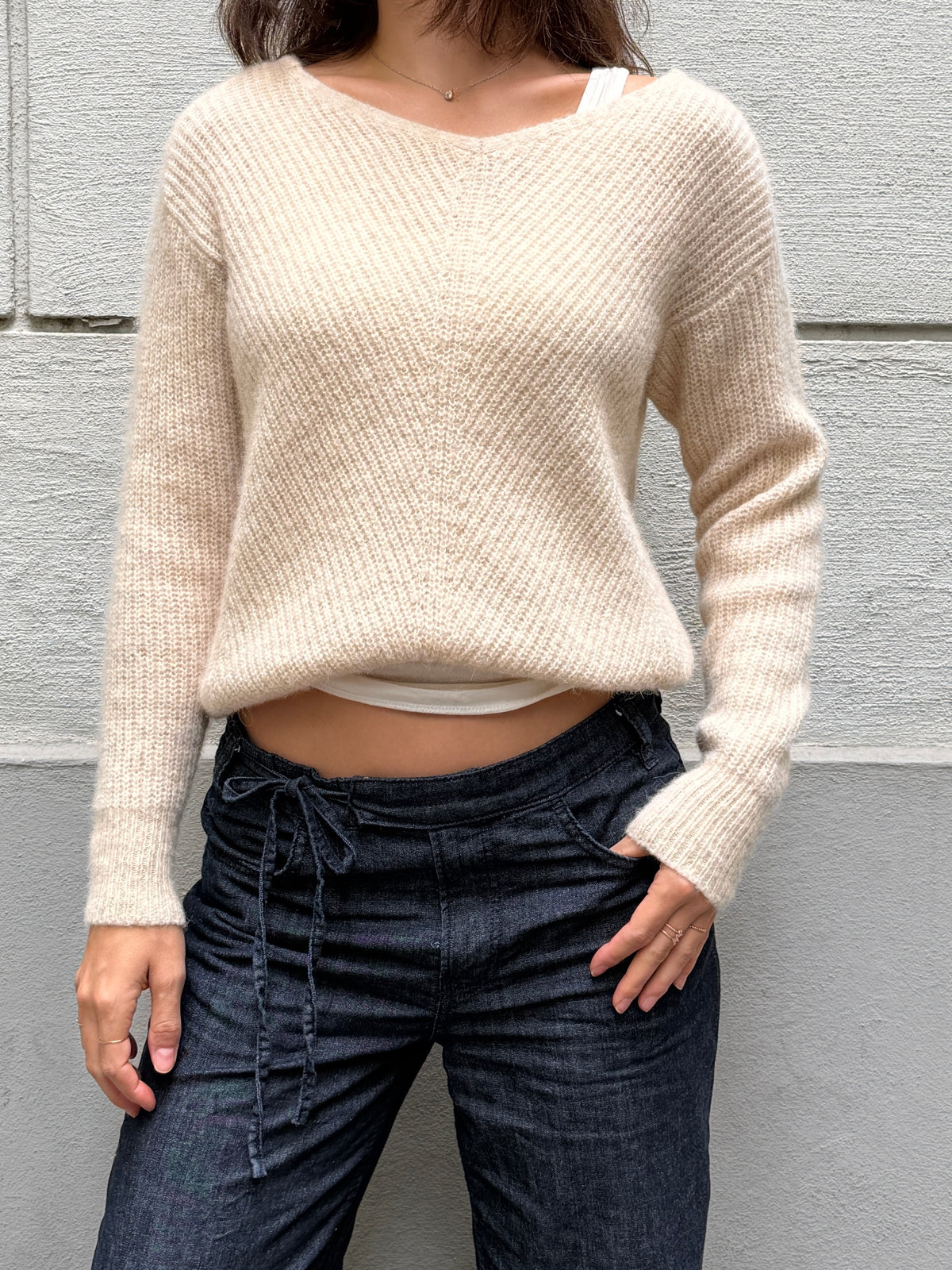 Vintage Cream Wool/Cashmere V-Neck Pullover Sweater M