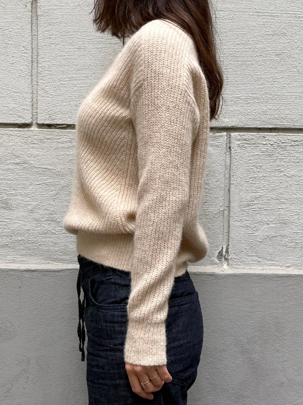 Vintage Cream Wool/Cashmere V-Neck Pullover Sweater M