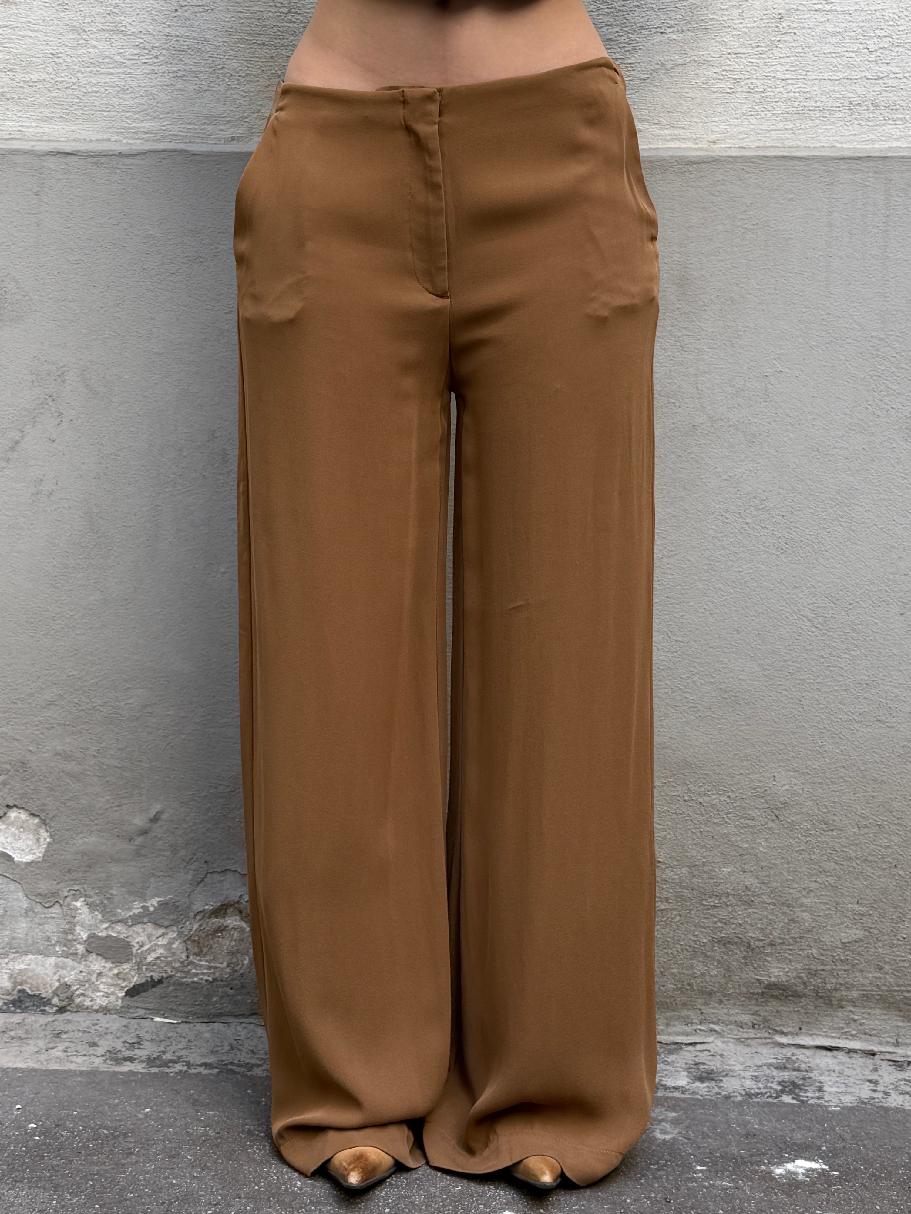 Theory 100% Silk Camel Mid Waist Straight Leg Trousers XS/S