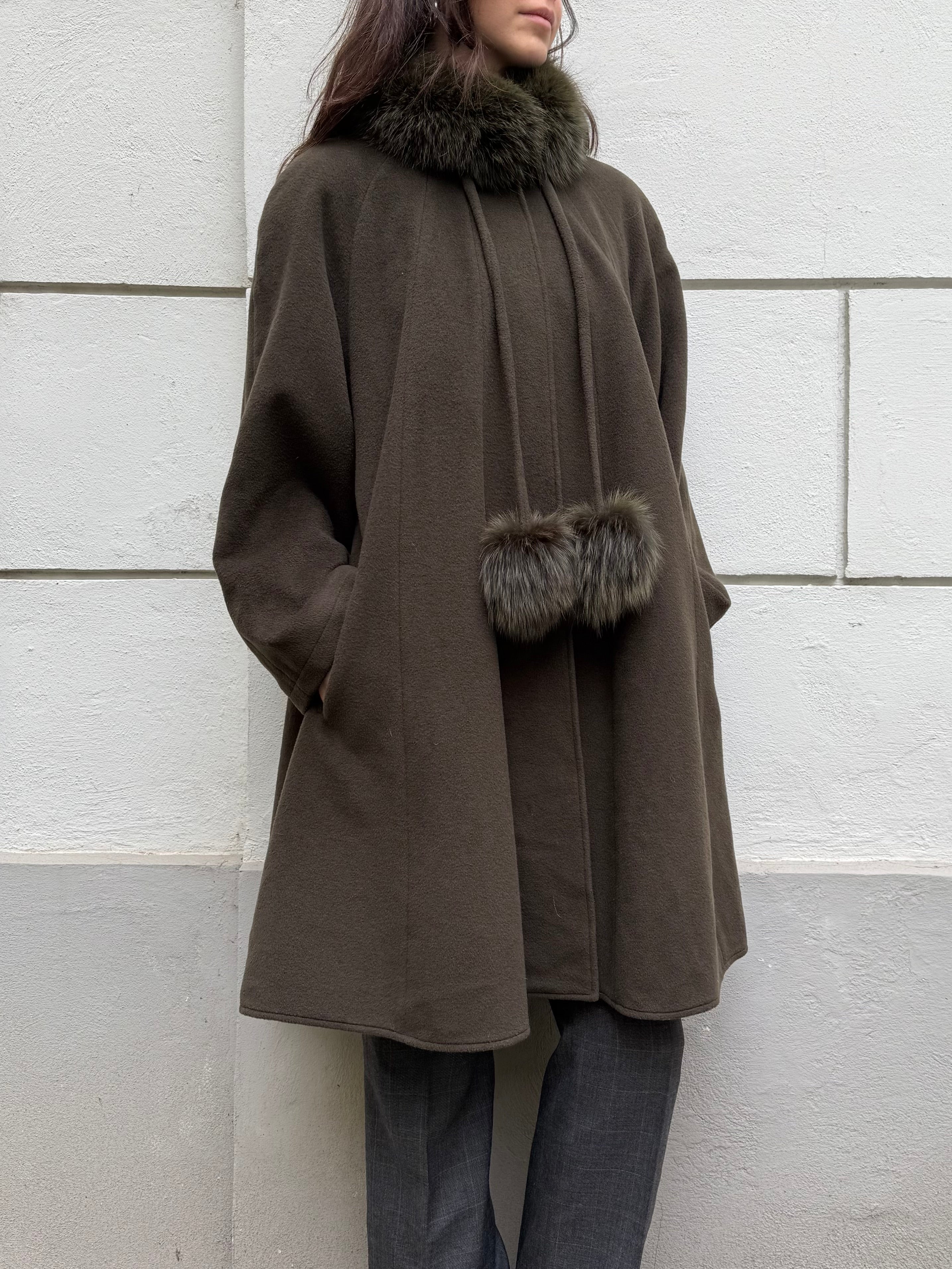 Vintage Wool & Cashmere Dark Olive Green Real Fox Fur Trim/Pompoms Coat M/L