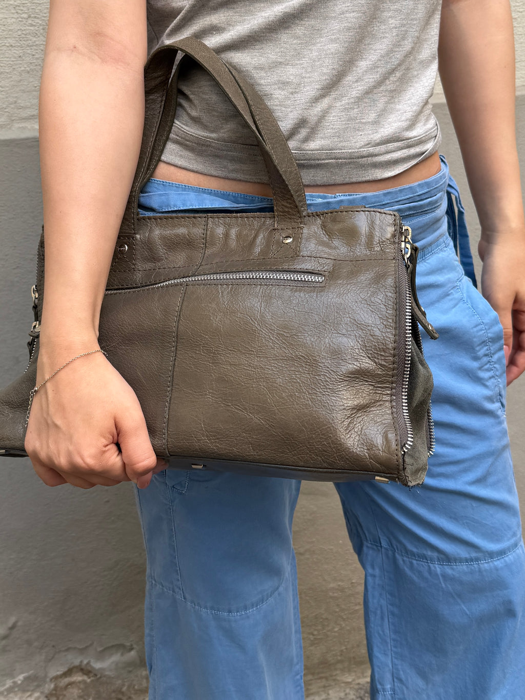 Vintage Y2K Gray 100% Genuine Leather & Suede Handbag
