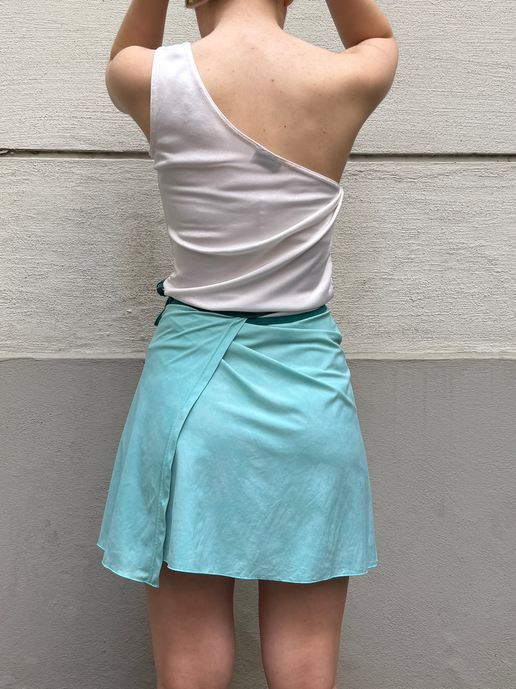 Vintage Y2K White Asymmetrical Top M