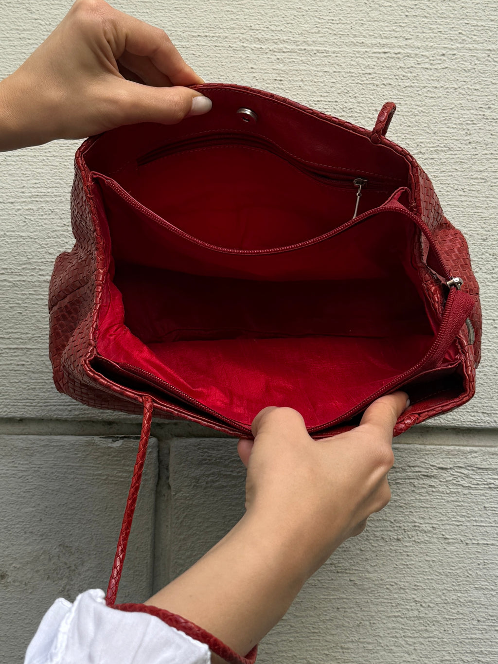 Vintage 100% Genuine Leather Woven Red Bag