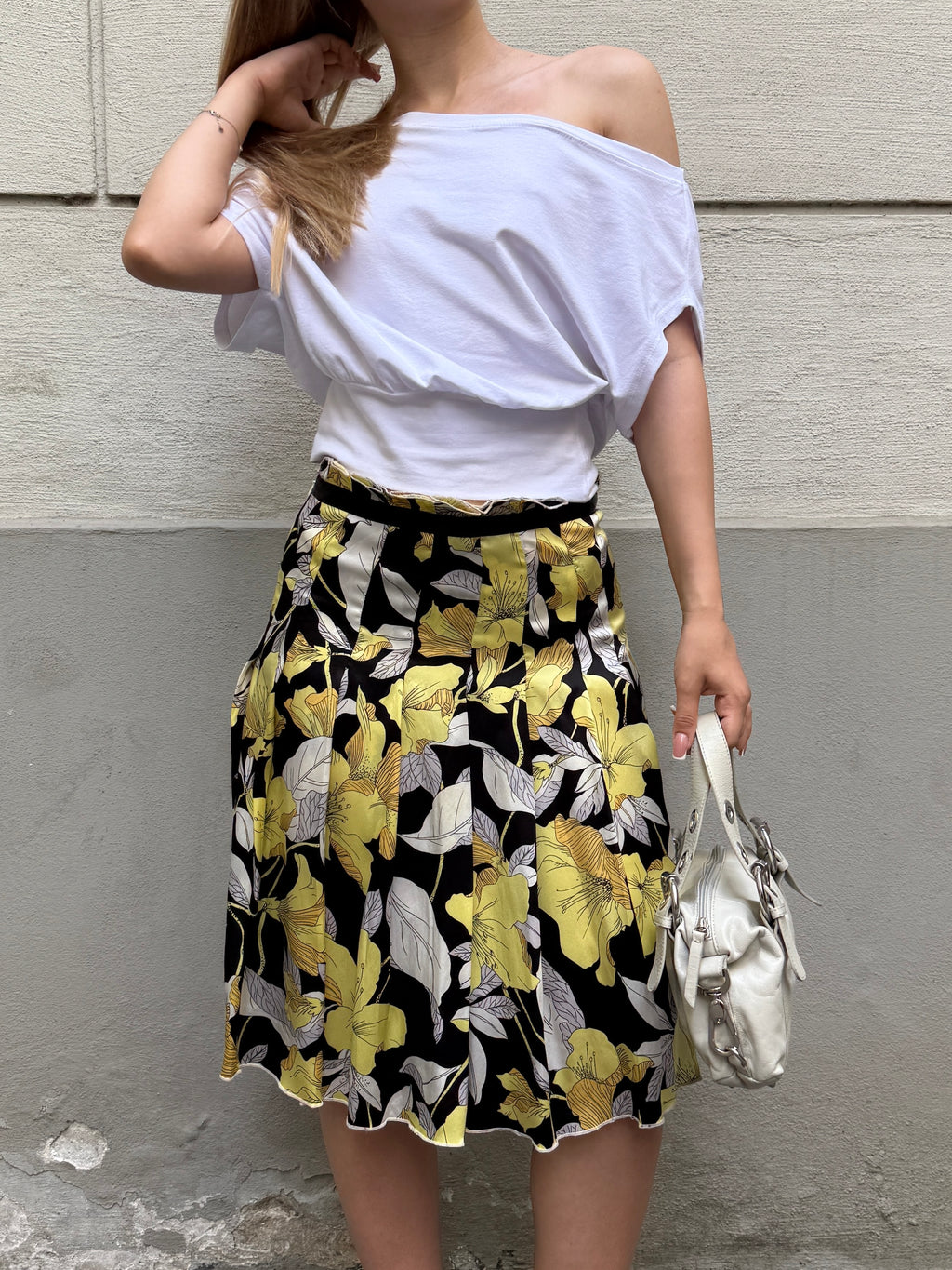 Vintage Y2K White Asymmetrical Top XS/S