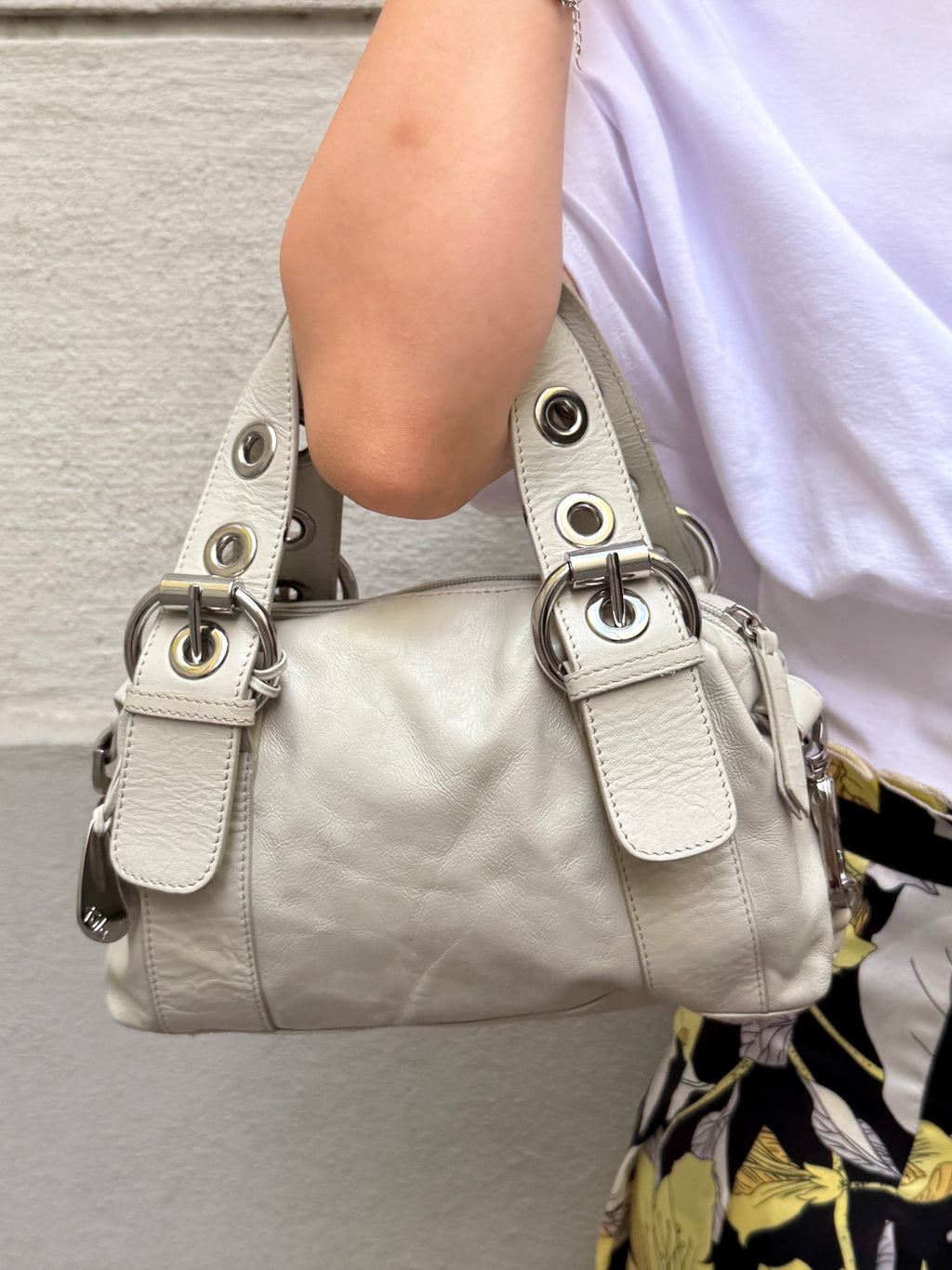 Vintage Y2K 100% Genuine Leather White Handbag S