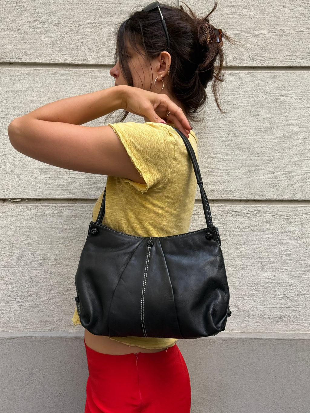 Vintage 100% Genuine Leather Black & White Contrast Stitching Bag