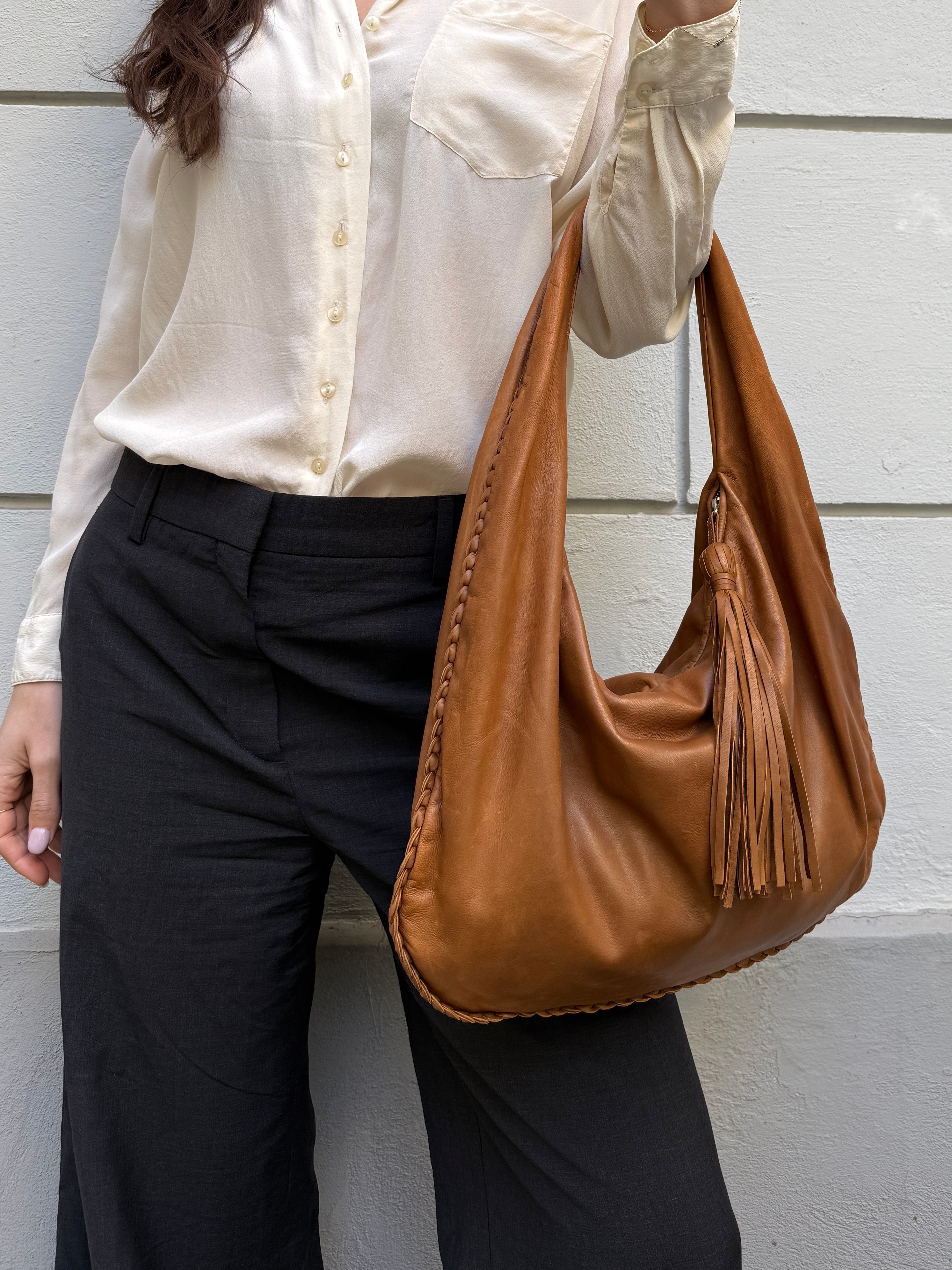 Vintage 100% Genuine Nappa Leather Slouchy Hobo Tassel Bag
