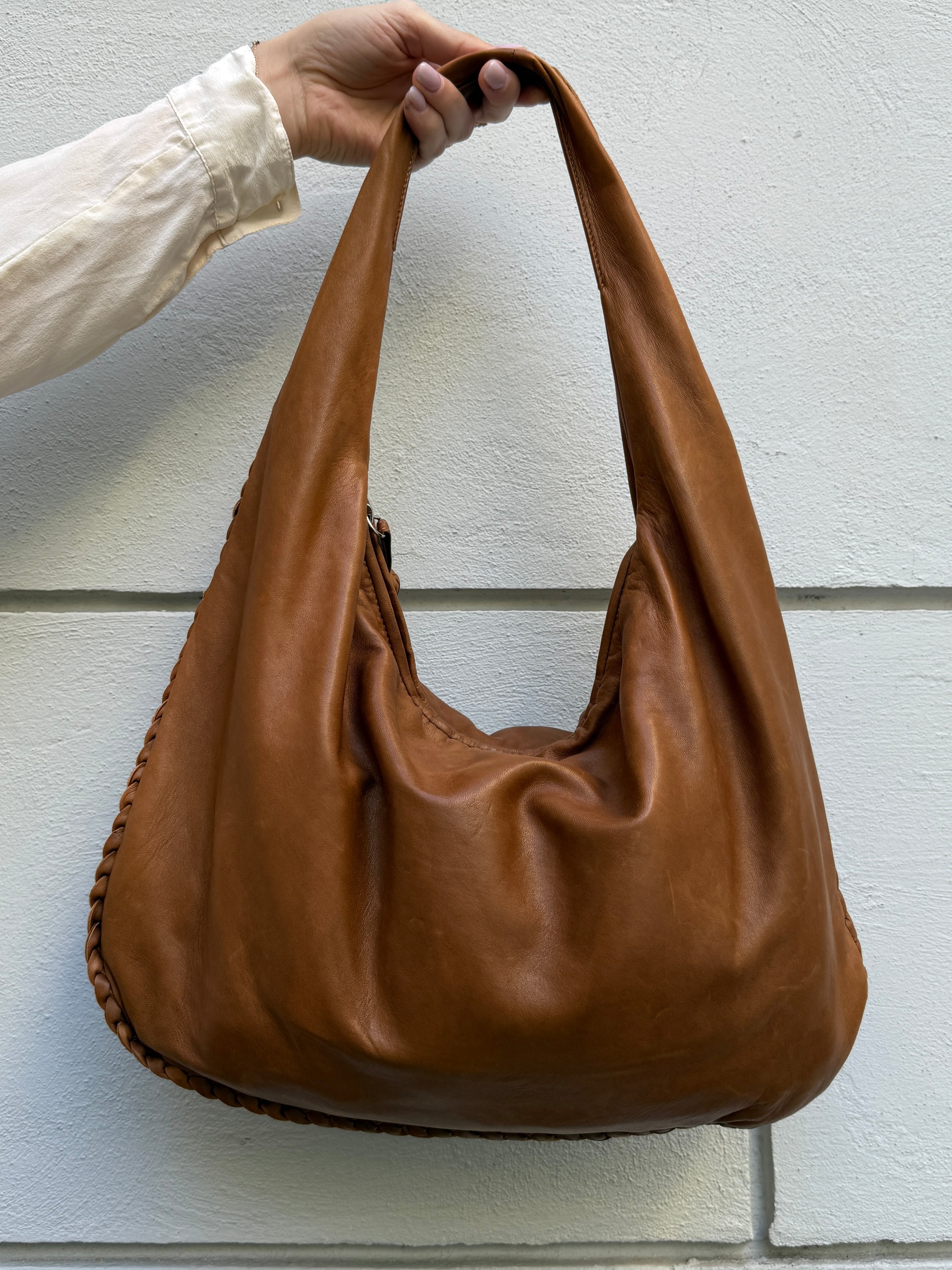 Vintage 100% Genuine Nappa Leather Slouchy Hobo Tassel Bag