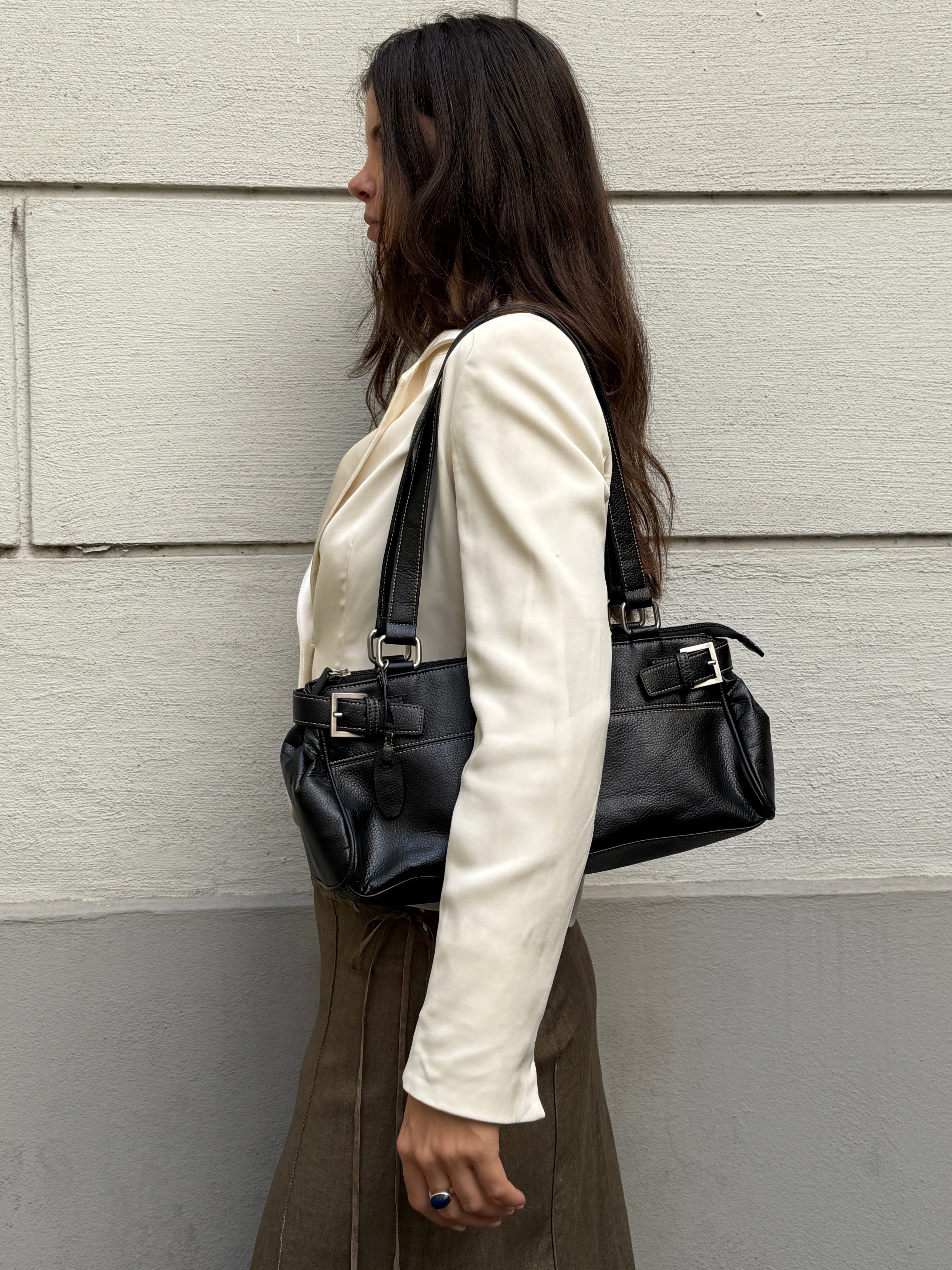 Vintage 100% Genuine Leather Black Baguette Bag