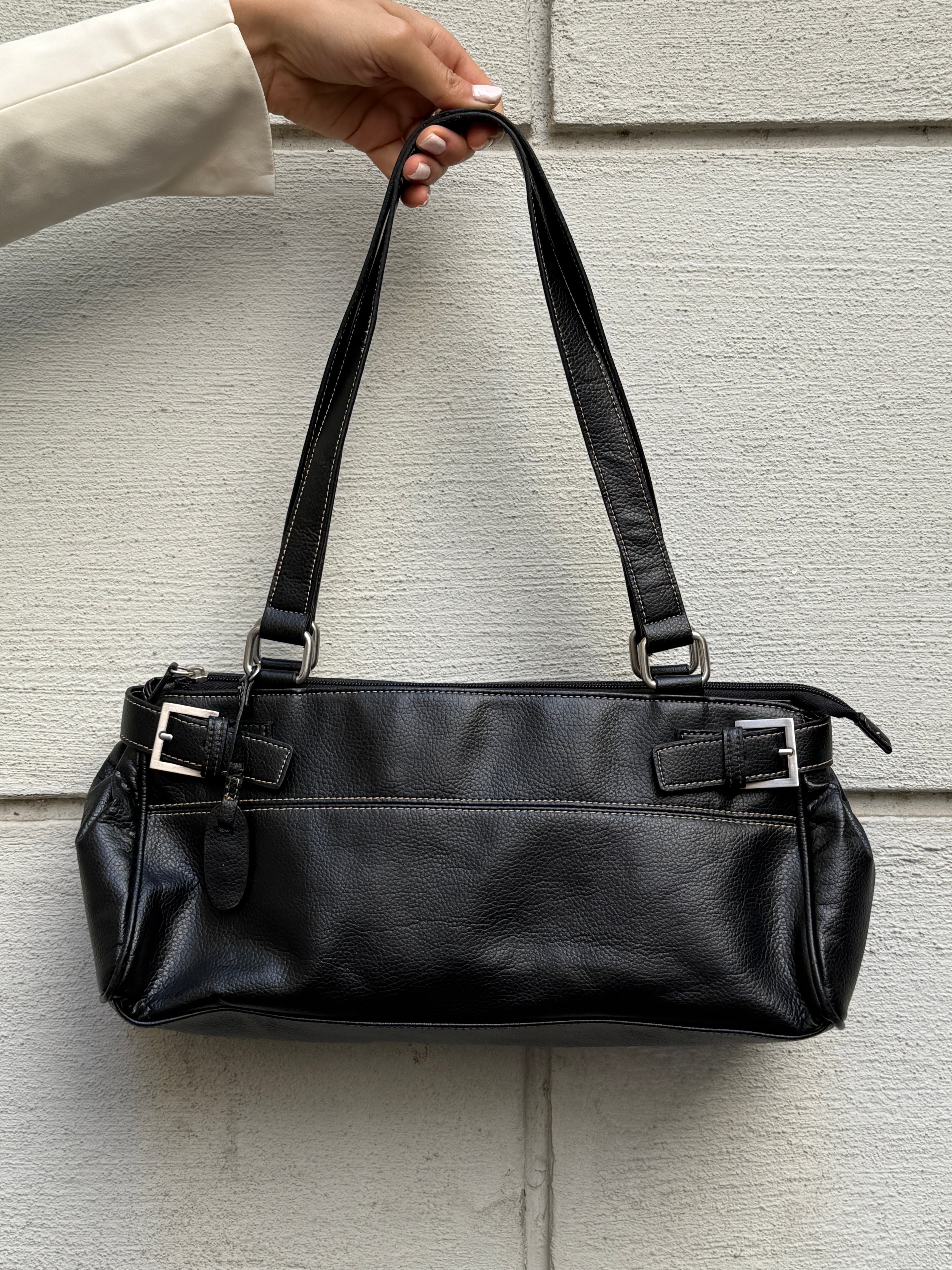 Vintage 100% Genuine Leather Black Baguette Bag